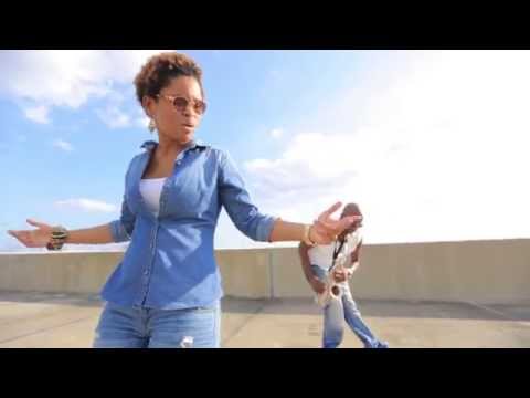 Flo ft. Steve Reason - Vwew