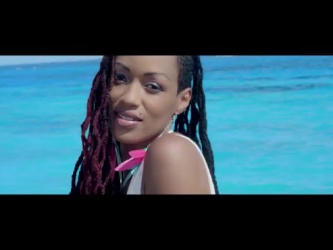 Diyanah - bomb -[ clip officiel 2016 ]