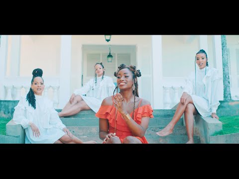 Saïna manotte - petit pays