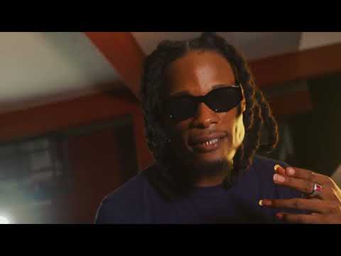 Champion - Mad Dagz